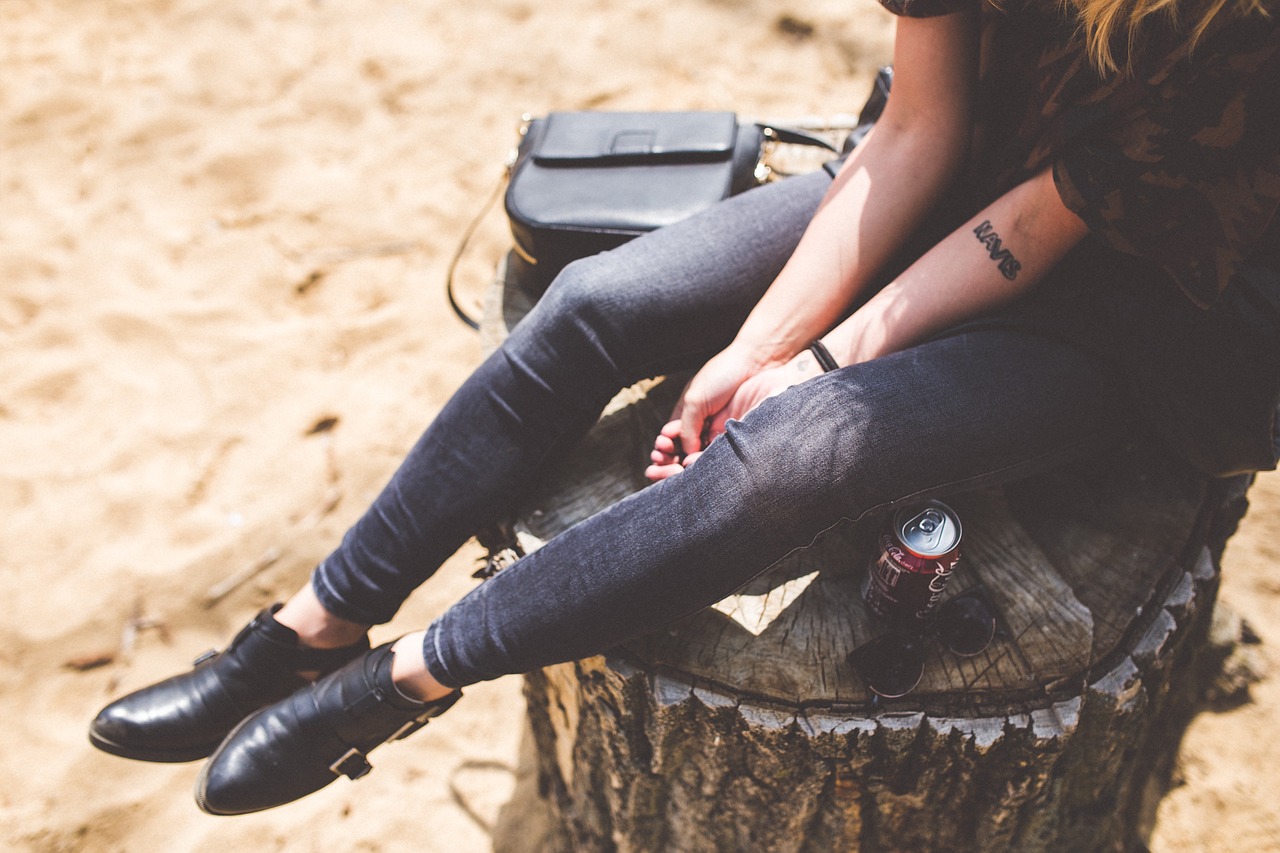 Blogging and Content Marketing. Creative copy for your business. Vanessa Williams Copywriter. Pembrokeshire, Wales.